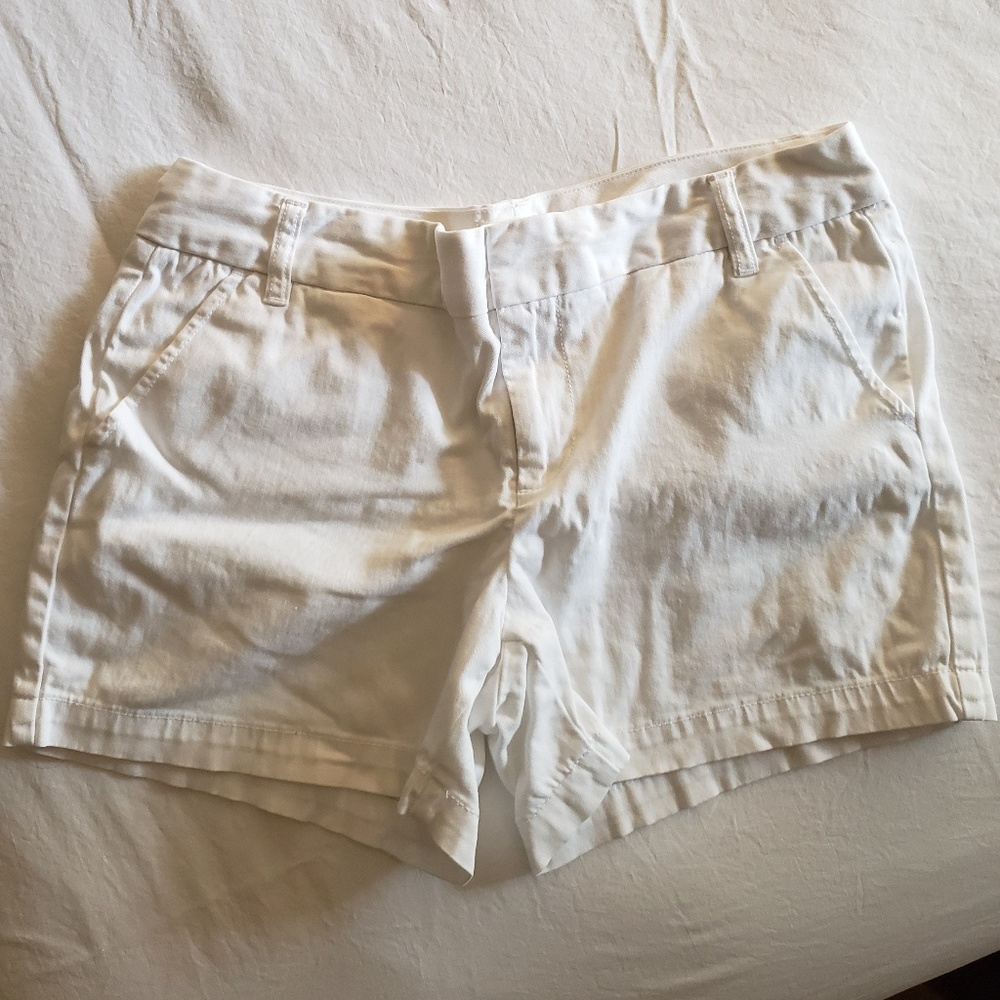 Caslon (R) Cotton Twill Shorts regular white